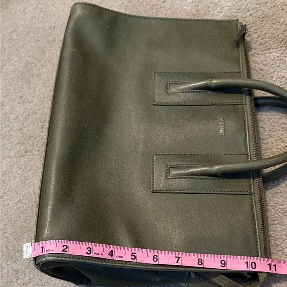Matt & Nat Forest Green Briefcase - Picture 15 of 16